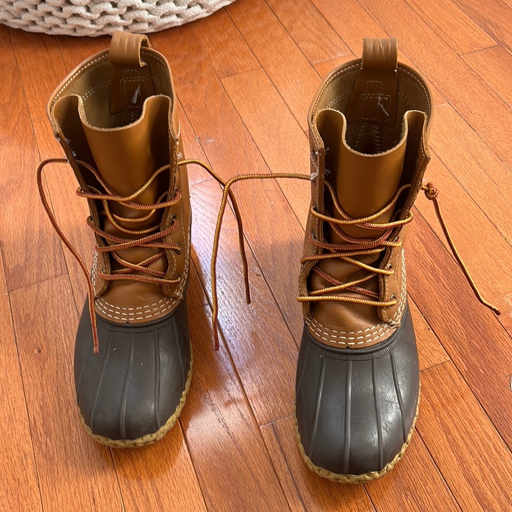 Vintage LL Bean “Bean Boots”, Made in USA, 6 Womens